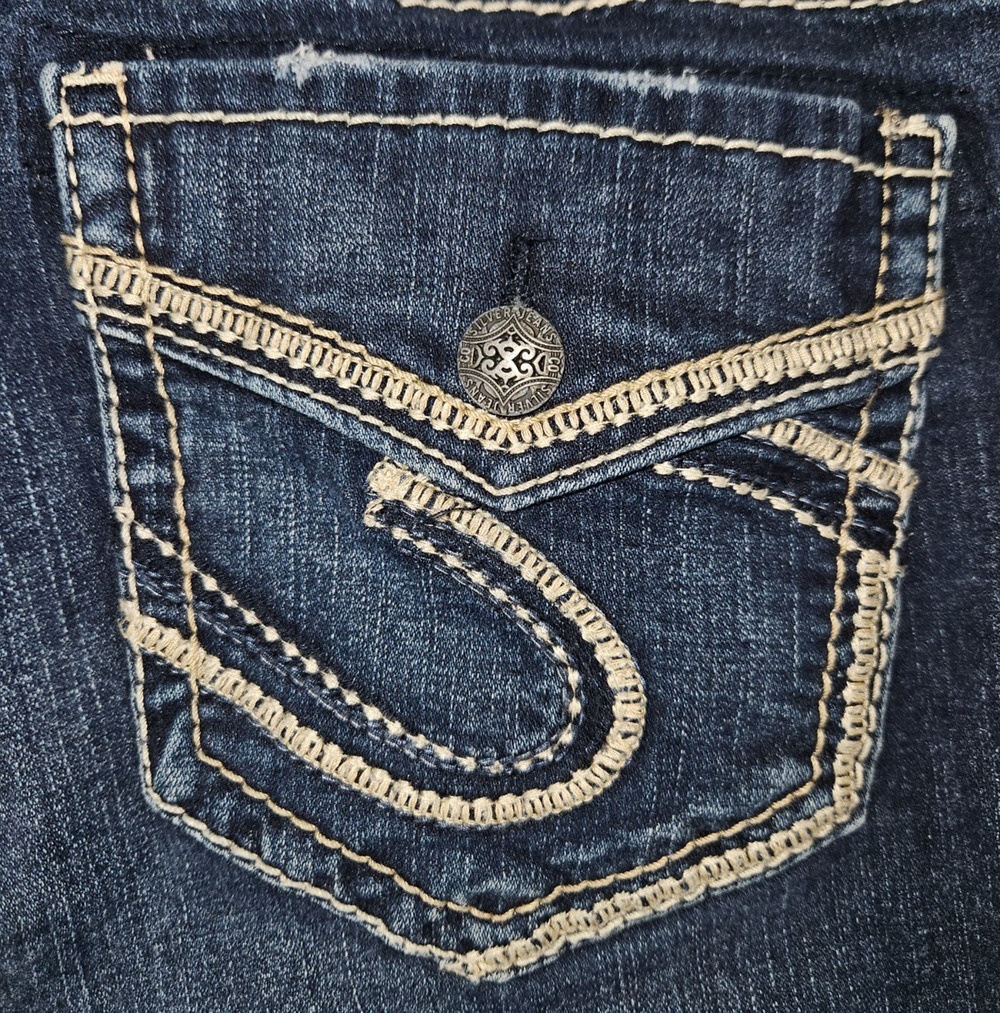 Silver Jeans Co Suki Mid Rise Slim Boot Cut Blue Jean Women Fits 31x31 Dark Wash